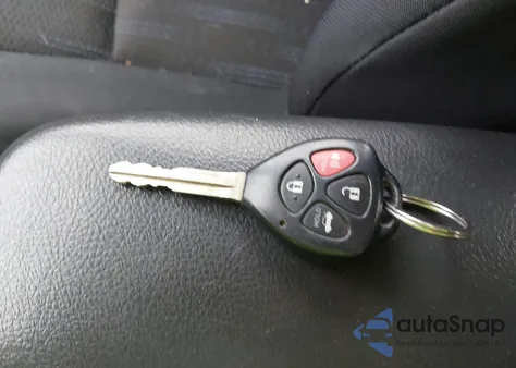 2011 Toyota Corolla S из США, поврежденный, VIN 2T1BU4EE4BC719821